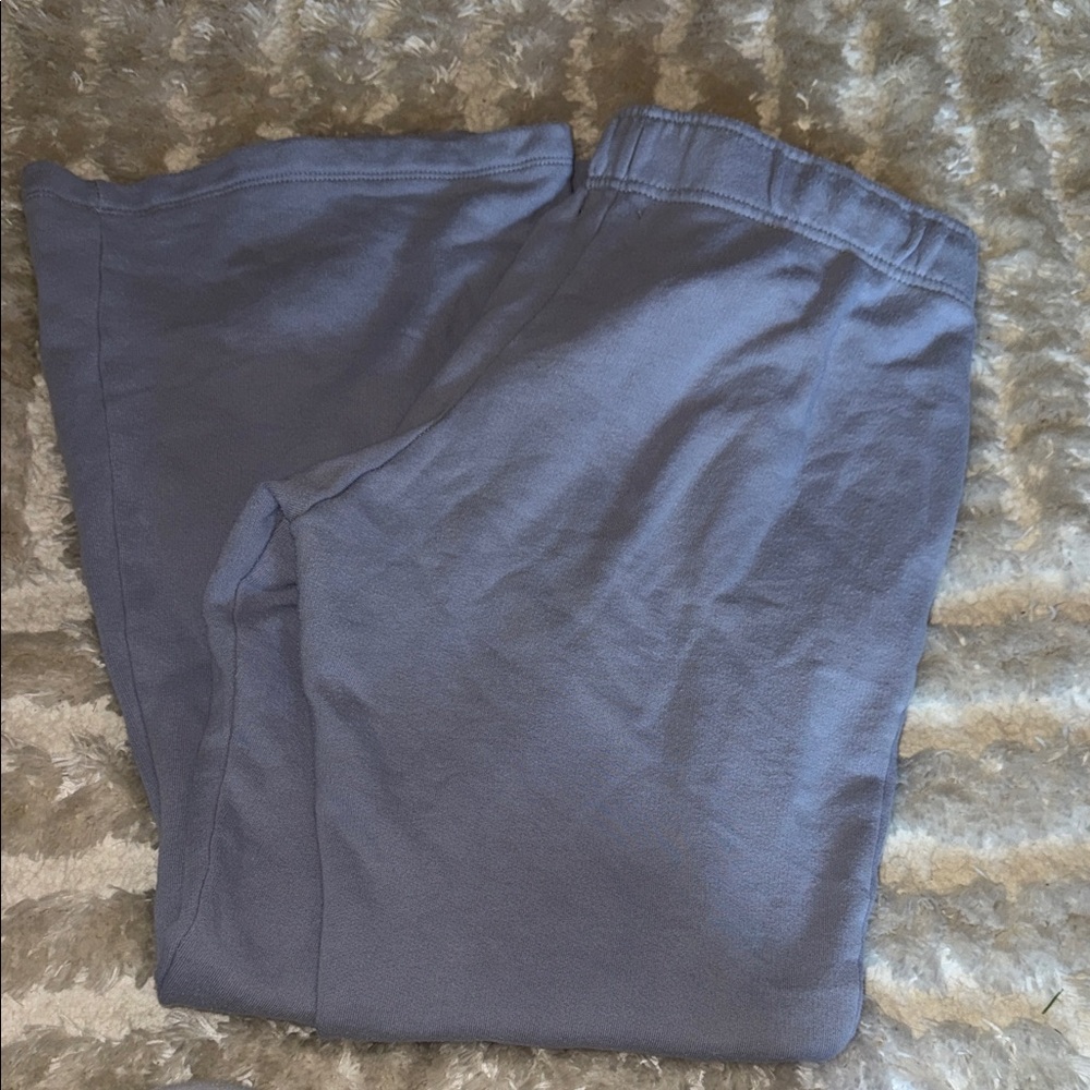 Women’s purple wide leg sweatpants